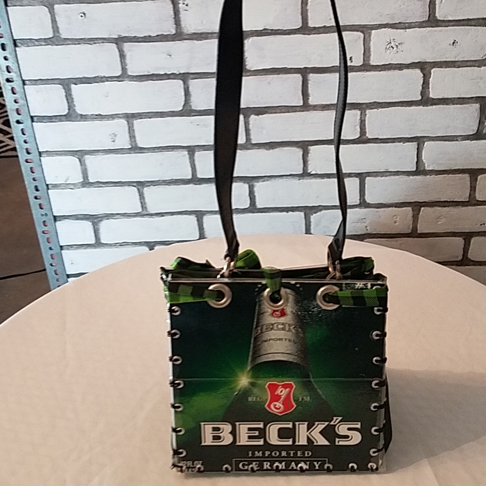 Purse - Picture 2 of 4